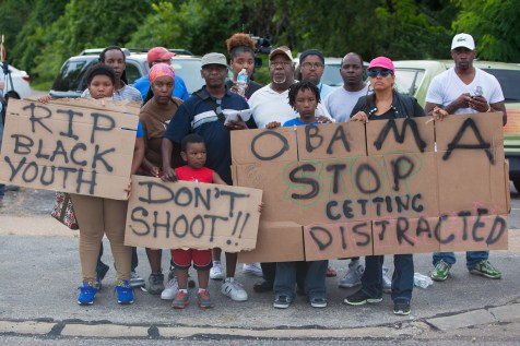 obama-sign-ferguson.jpg